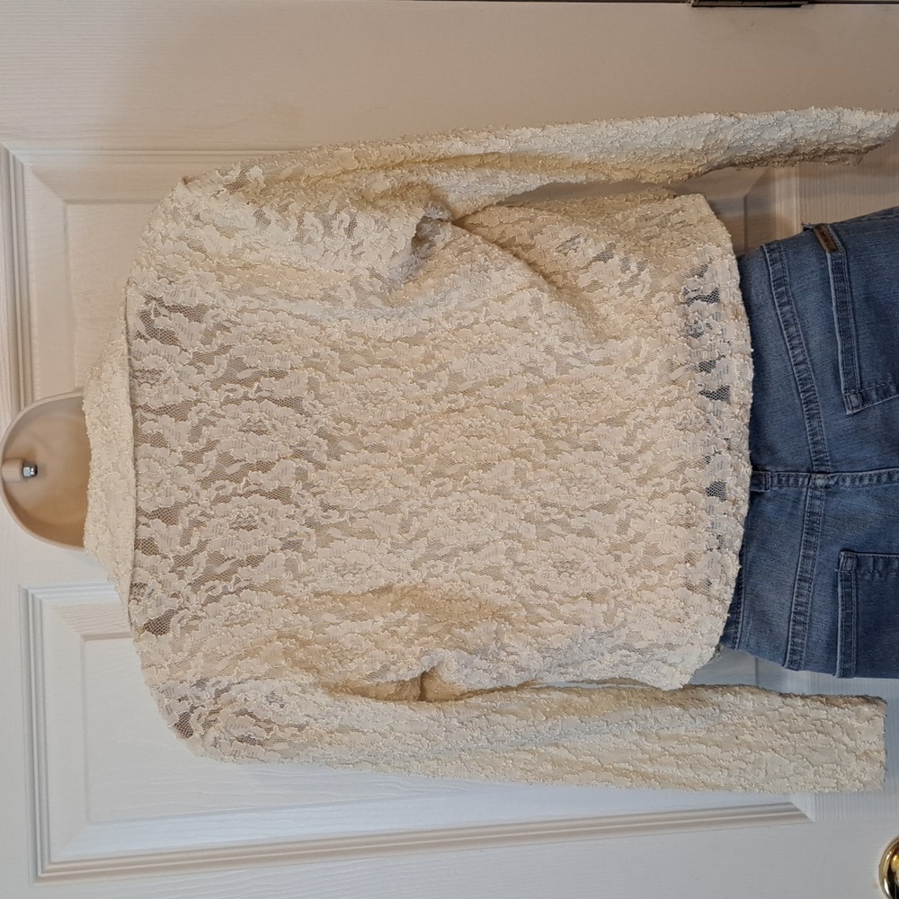 2-pc Lace Top Set - Picture 10 of 12